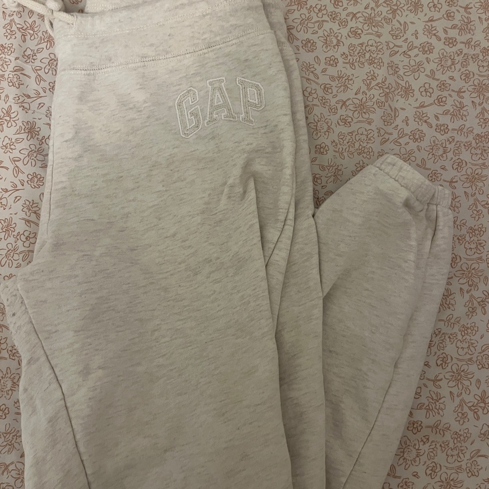 GAP Heather Gray Joggers